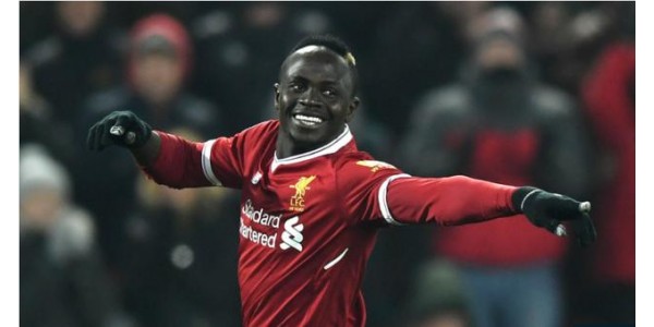 Fotbalový šampion Lionela Messiho Sadio Mane